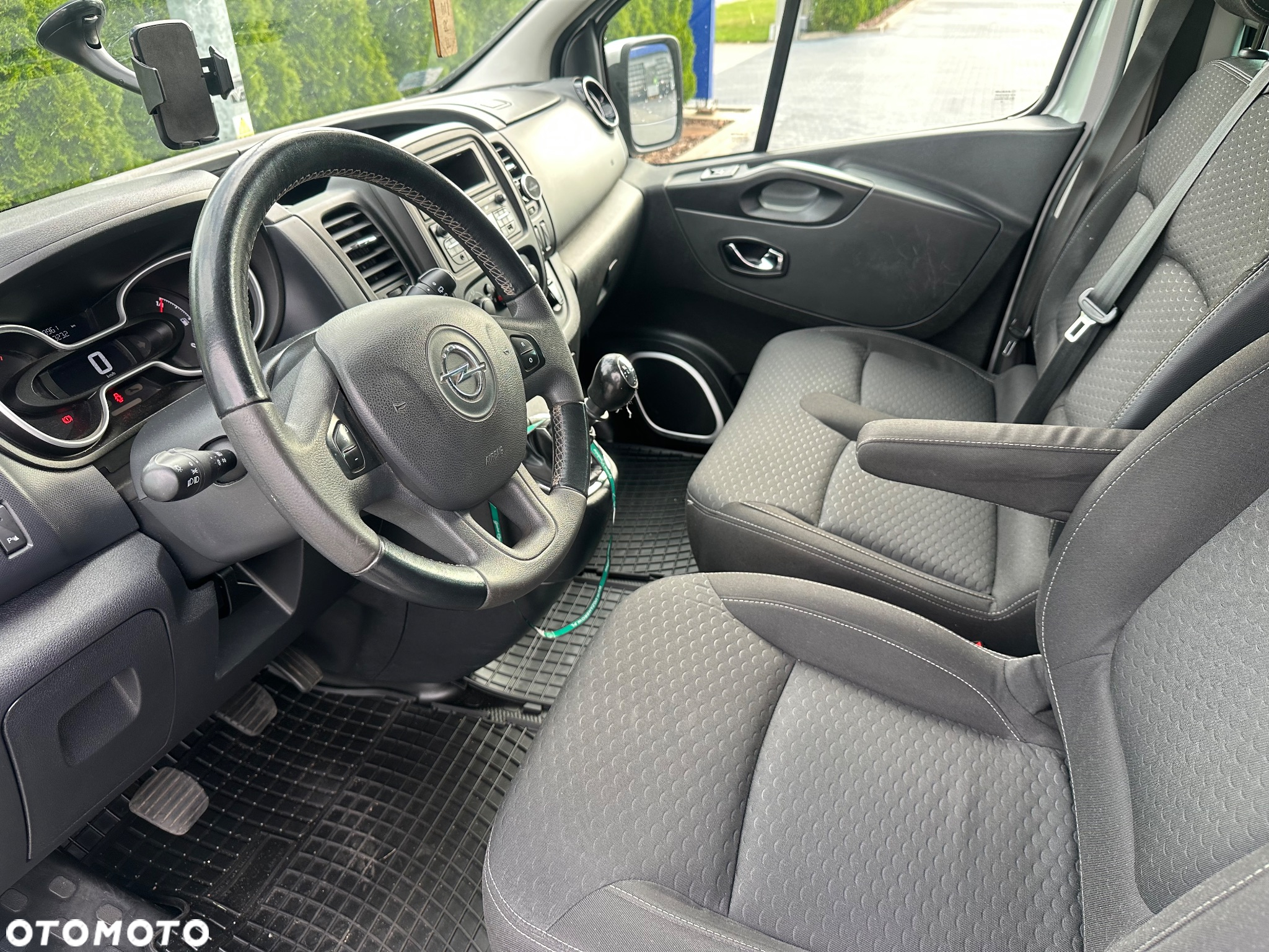 Opel Vivaro L2H1 2,9t Edition - 6