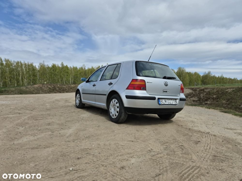 Volkswagen Golf 1.9 TDI - 5