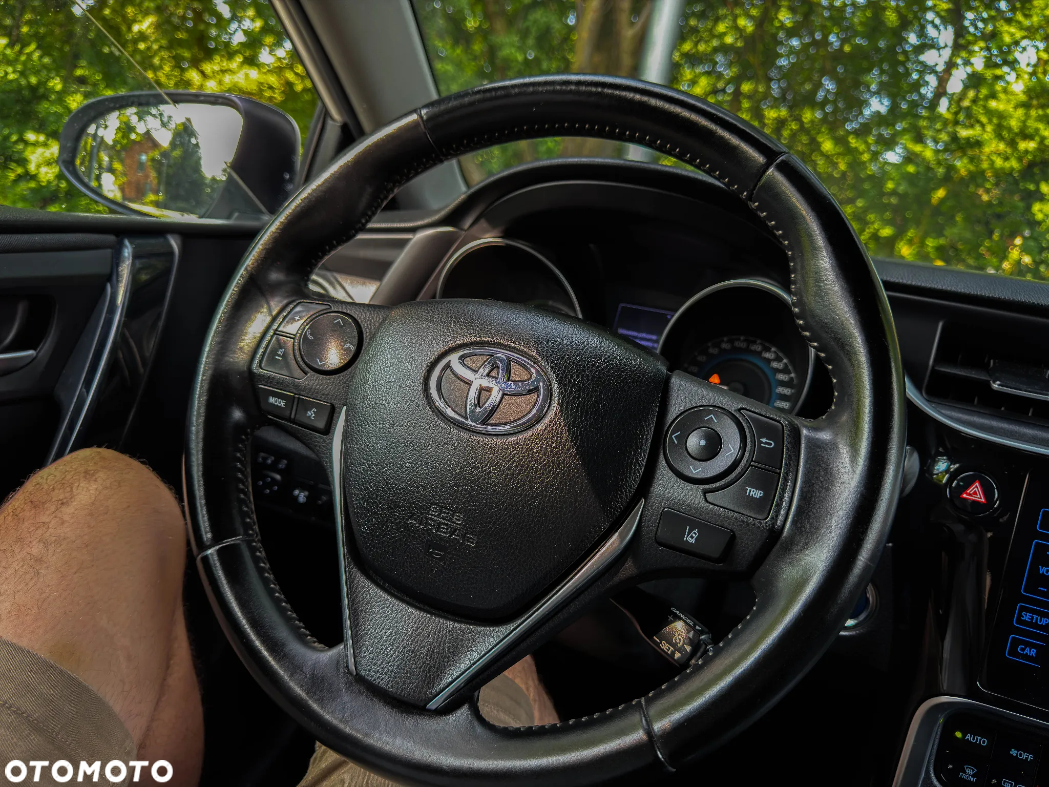 Toyota Auris 1.8 VVT-i Hybrid Automatik Edition S+ - 28