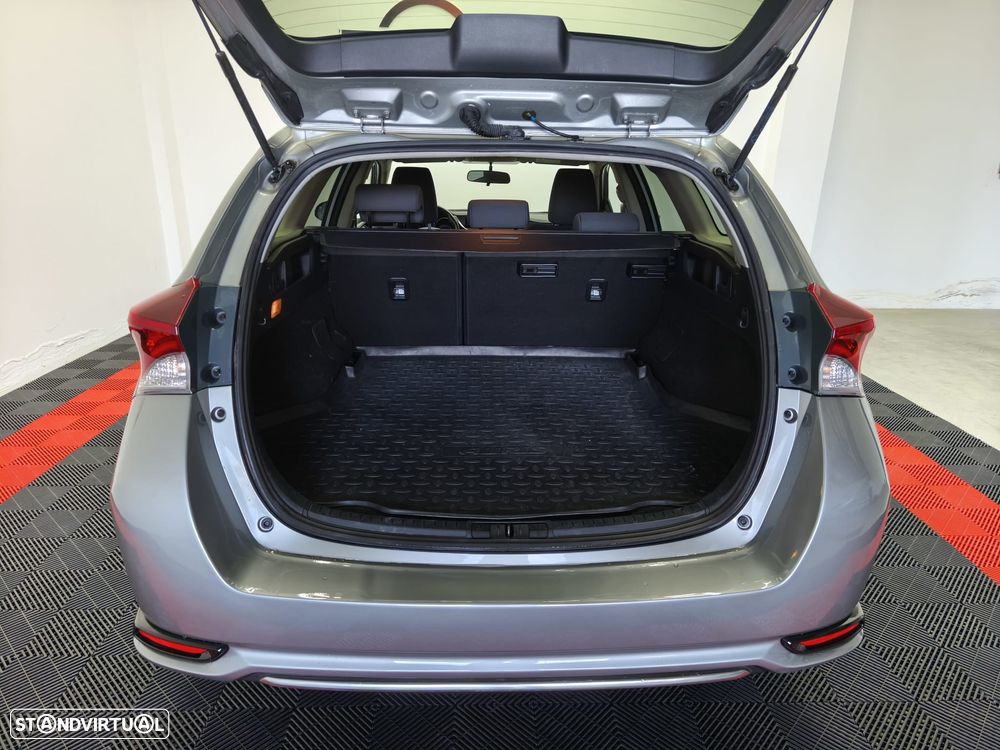 Toyota Auris Touring Sports 1.4 D-4D Comfort+Pack Sport - 14