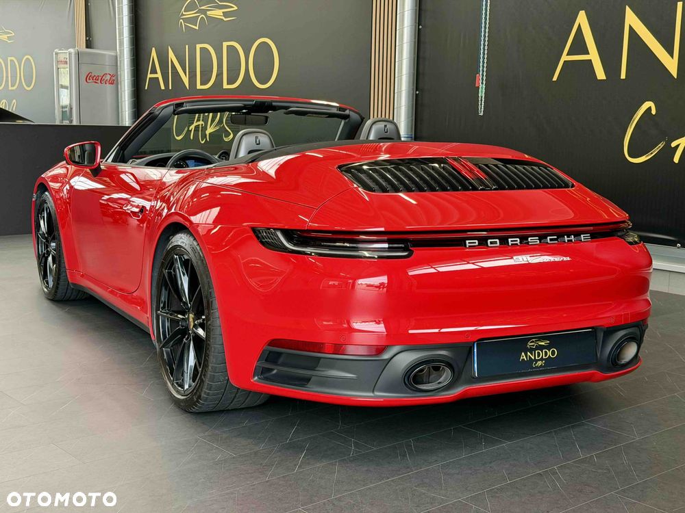 Porsche 911 Carrera - 10
