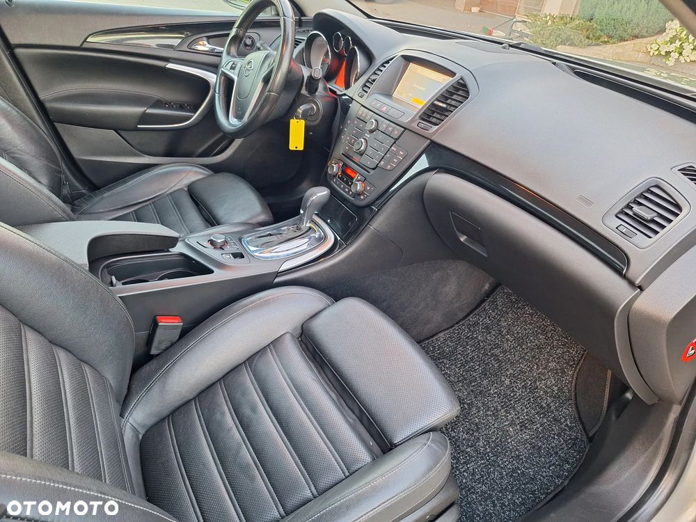 Opel Insignia - 10