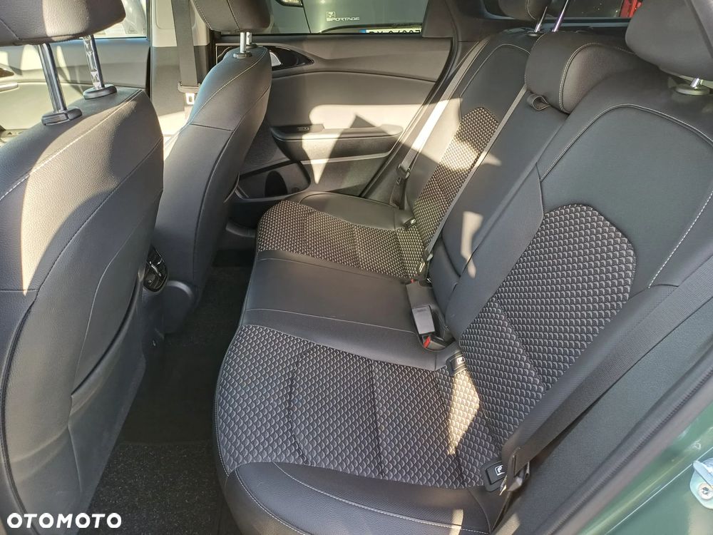 Kia Ceed 1.5 T-GDI Tribute DCT - 16
