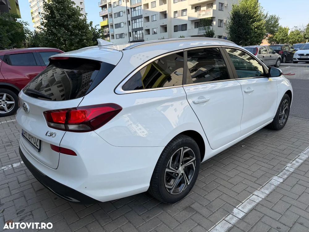 Hyundai i30 1.5 110CP 5DR M/T Highway - 4