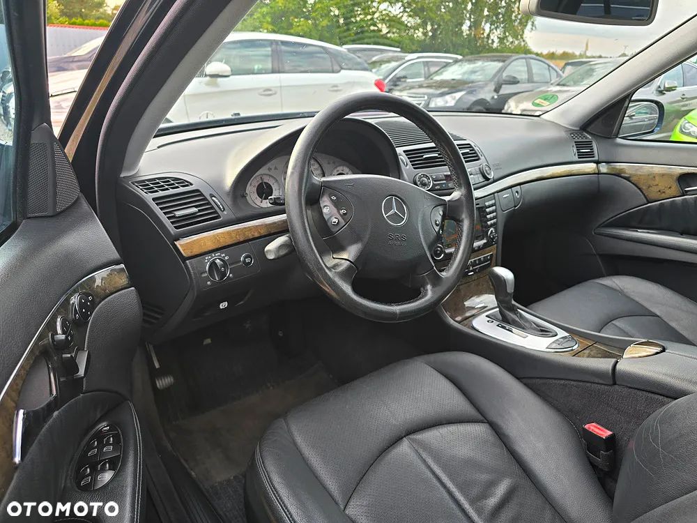 Mercedes-Benz Klasa E 320 Avantgarde - 26