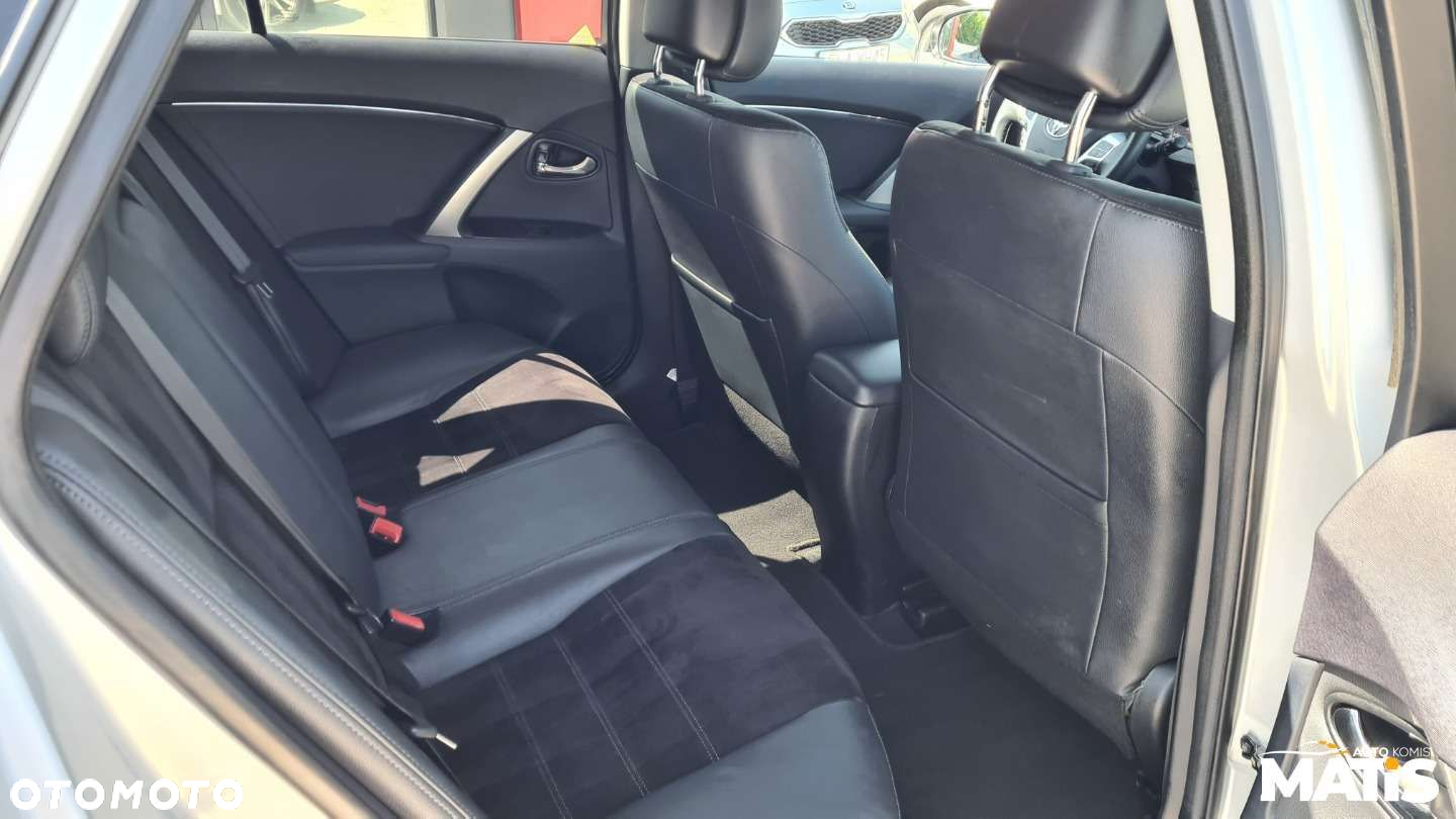 Toyota Avensis - 27