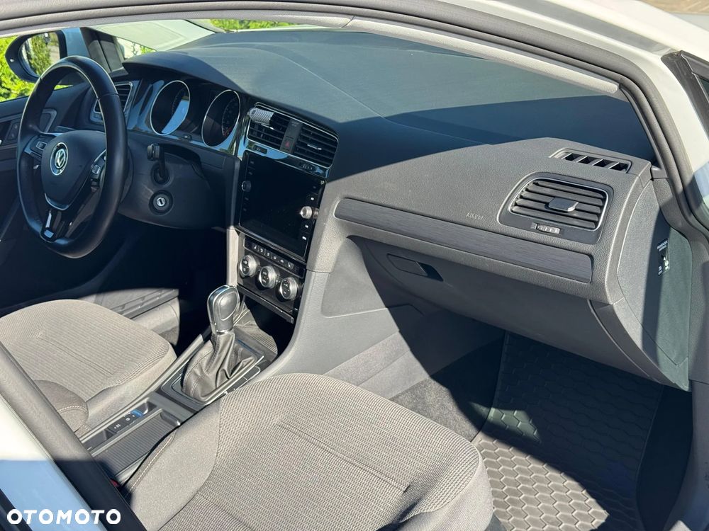 Volkswagen Golf VII 1.5 TSI BMT Comfortline DSG - 12
