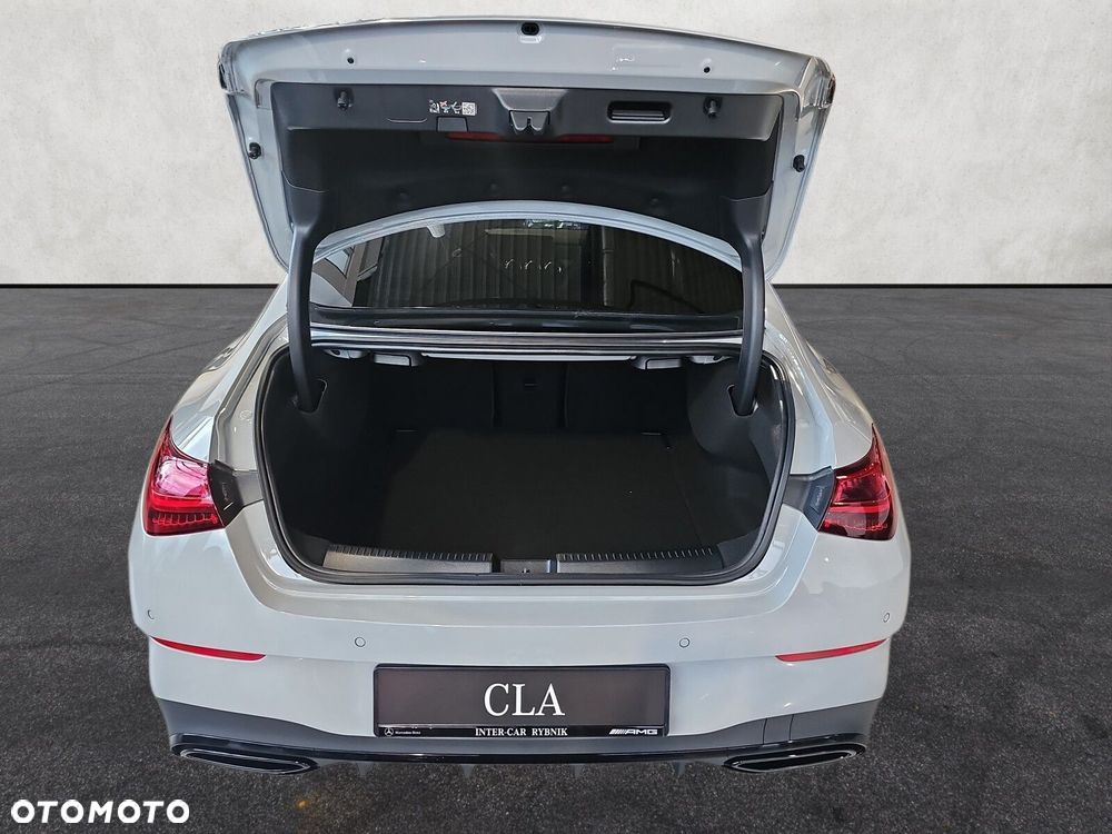 Mercedes-Benz CLA - 17