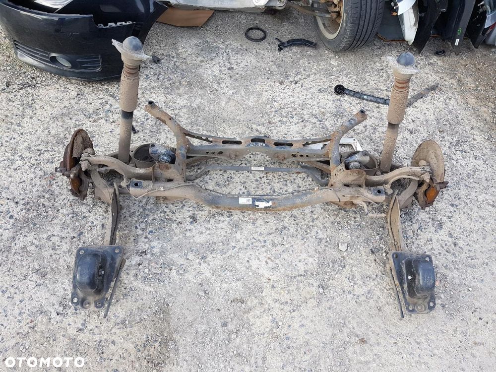 AUDI A3 8V 13r- BELKA ZAWIESZENIA TYŁ TYLNA - 1