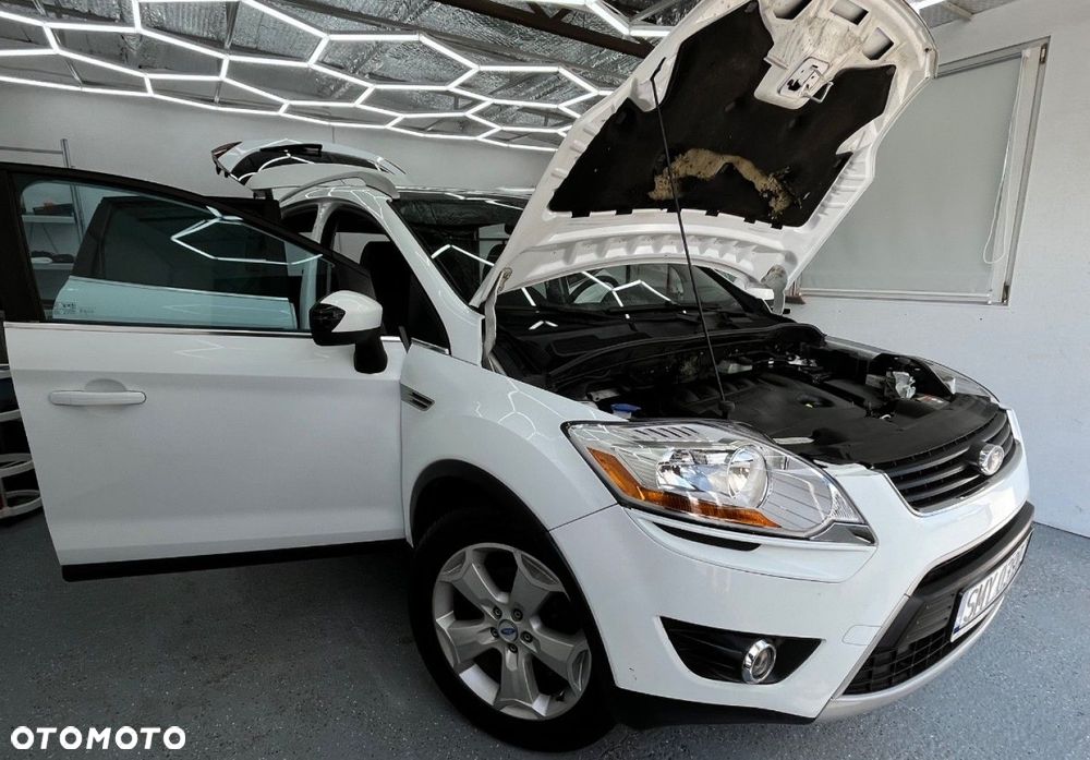 Ford Kuga - 28