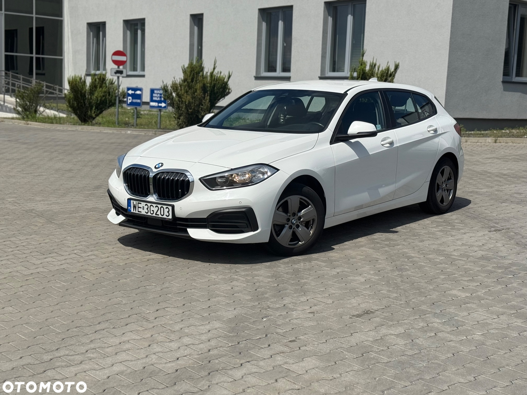 BMW Seria 1 118i - 3