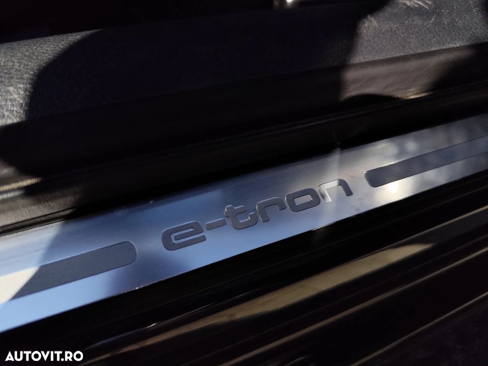 Audi e-tron - 11