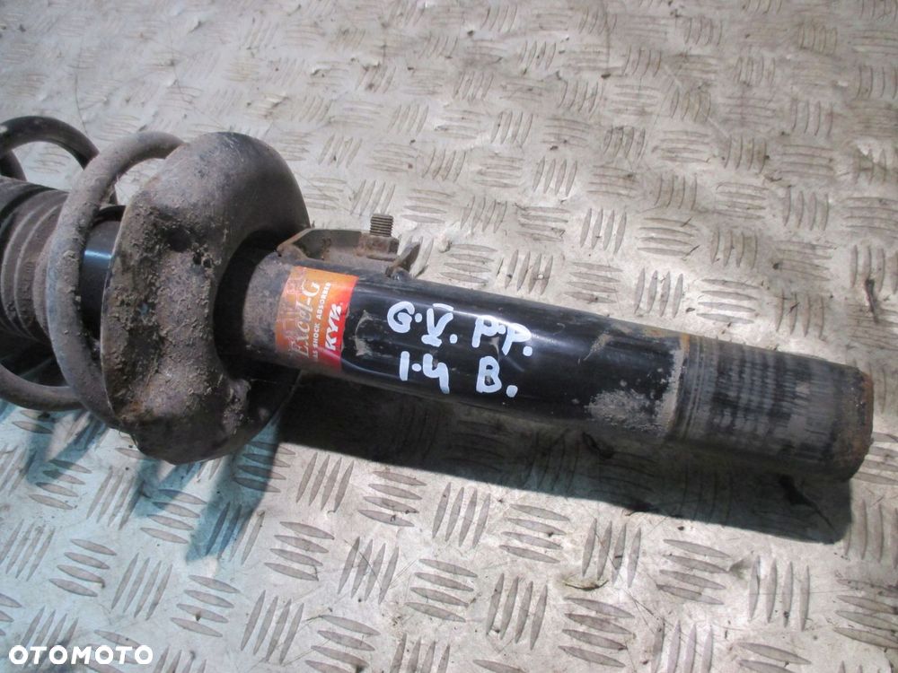 SPRĘŻYNA PRAWA AMORTYZATOR PRAWY PRZÓD VW GOLF V 5 1.4 BENZYNA - 2