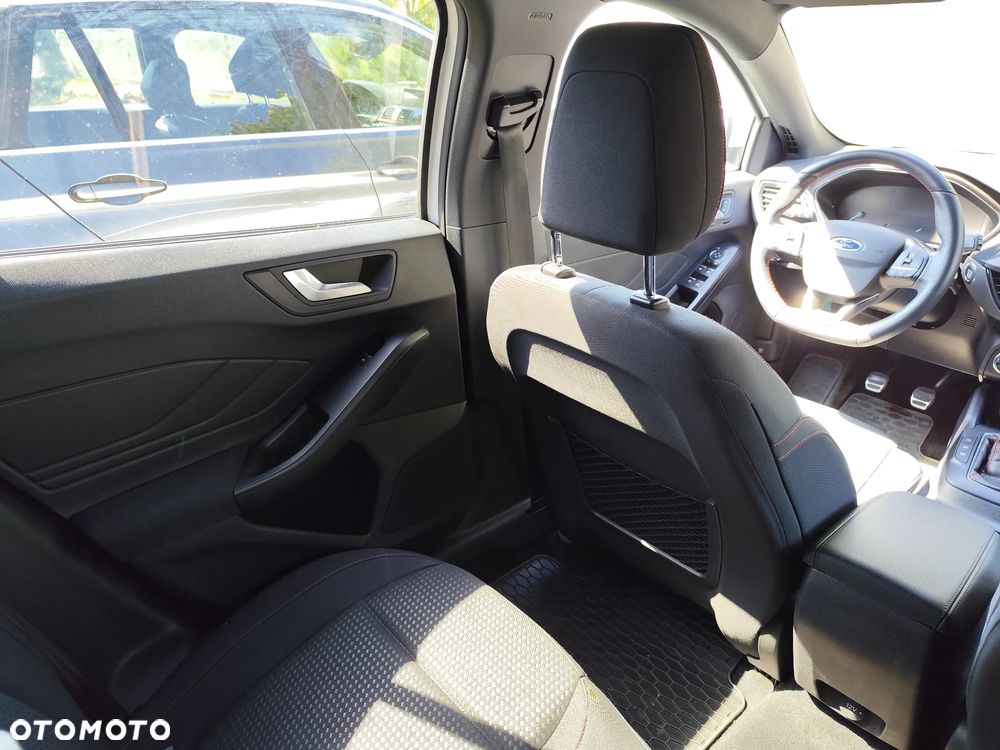 Ford Focus 1.0 EcoBoost Start-Stopp-System ST-LINE STYLE - 36