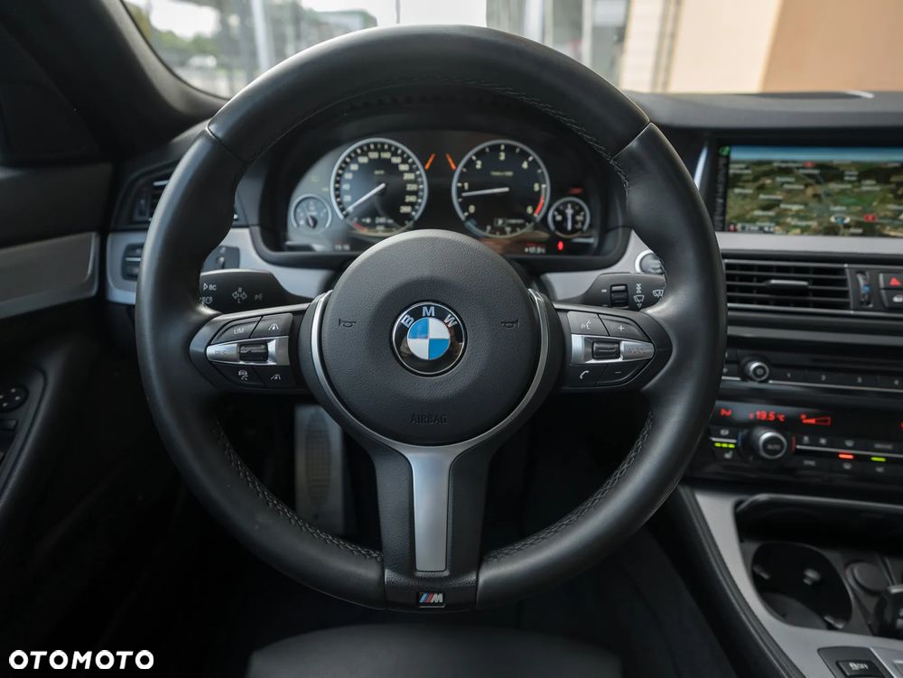 BMW Seria 5 530d xDrive Sport-Aut - 22
