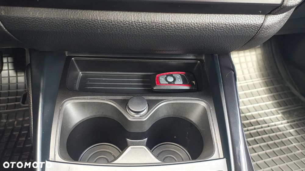 BMW Seria 1 118d Sport Line - 26