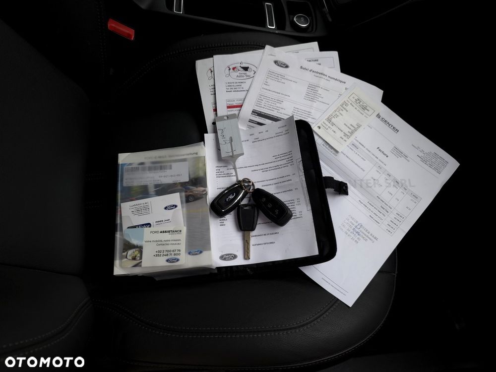 Ford Grand C-MAX - 37