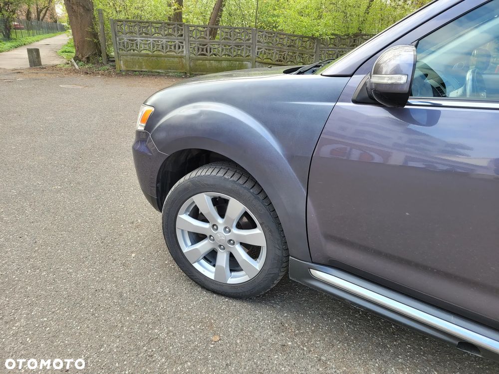 Mitsubishi Outlander 2.0 DID Instyle - 9