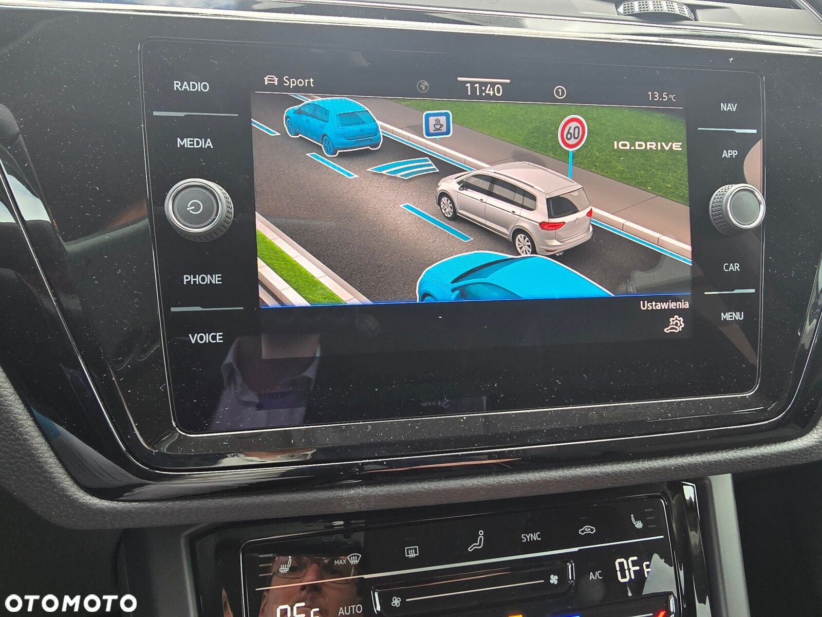 Volkswagen Touran 1.5 TSI EVO Highline DSG - 22