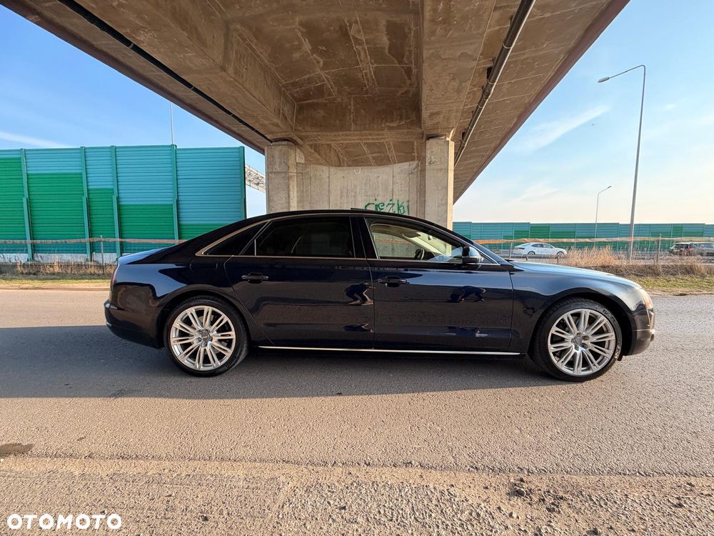 Audi A8 4.2 FSI L Quattro - 2