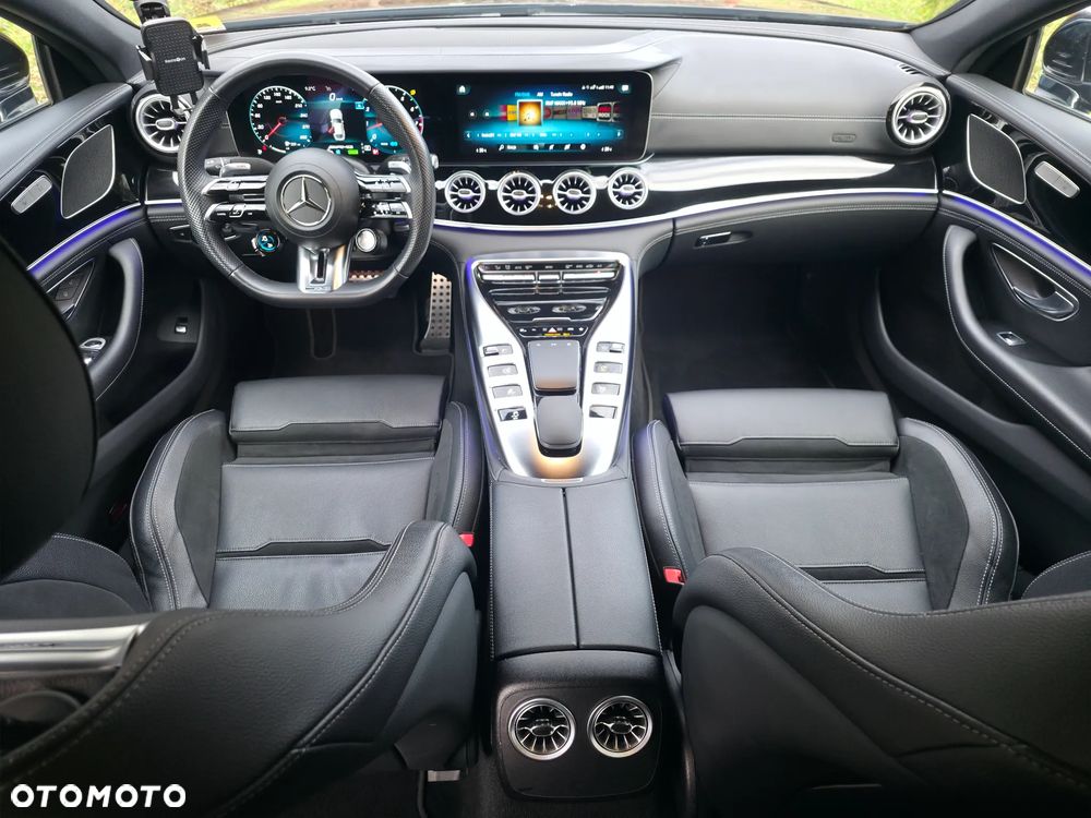 Mercedes-Benz AMG GT - 8