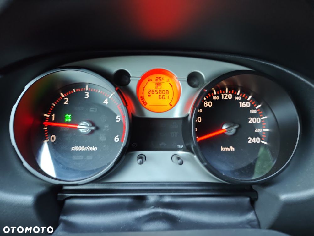 Nissan Qashqai 2.0 dCi 4x4 Acenta - 17