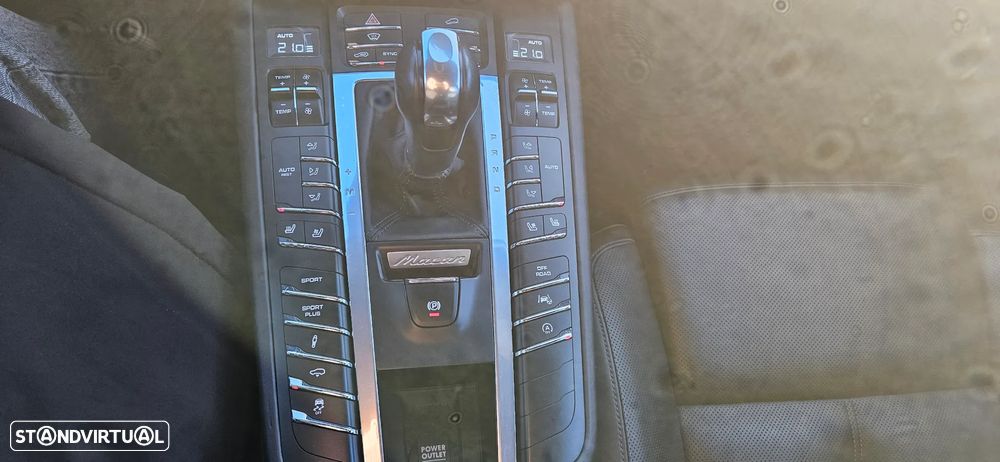 Porsche Macan Turbo PDK - 18
