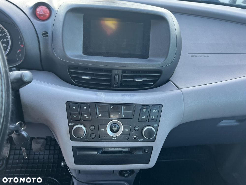 Nissan Almera 2.2 DI Comfort - 25