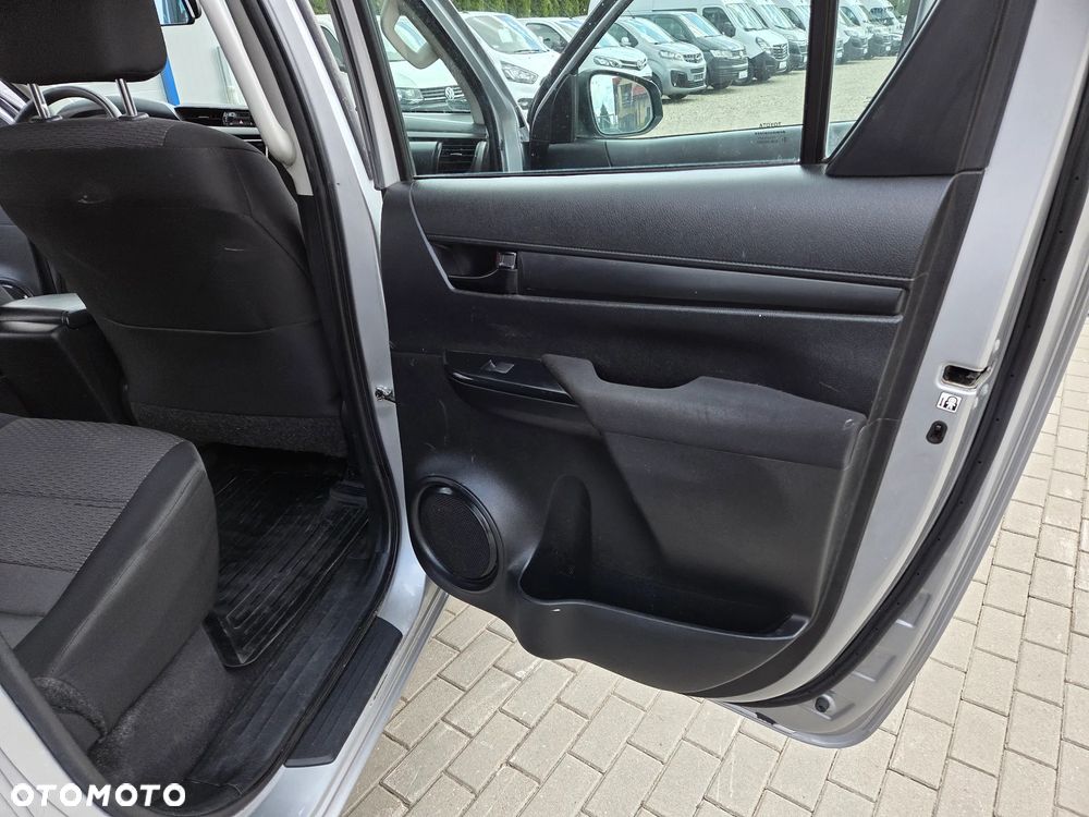 Toyota Hilux 2.4 D-4D Double Cab DLX 4x4 - 22
