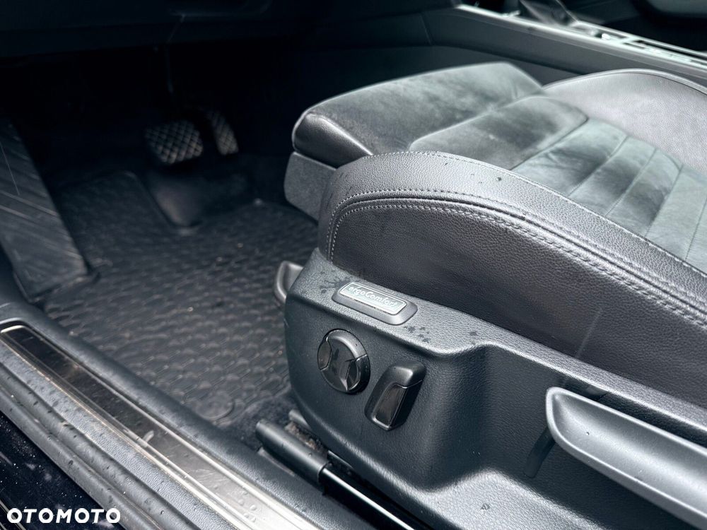 Volkswagen Passat - 30
