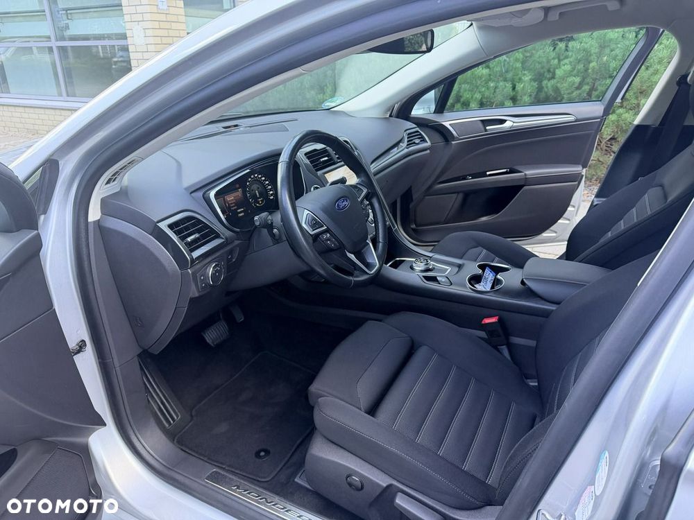 Ford Mondeo - 22