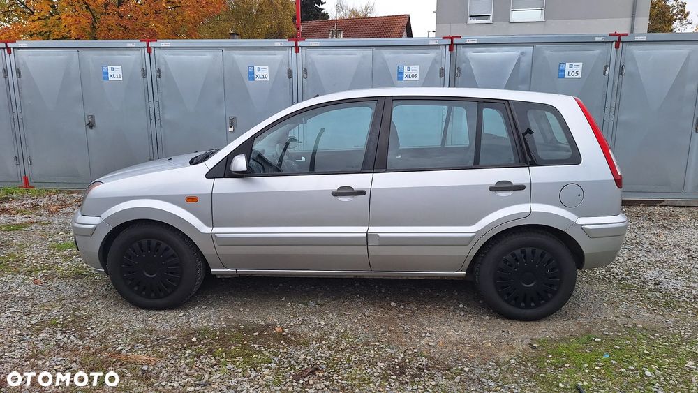 Ford Fusion 2005 photo 5