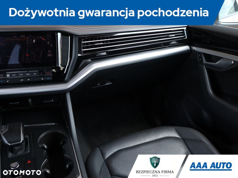 Volkswagen Touareg - 9