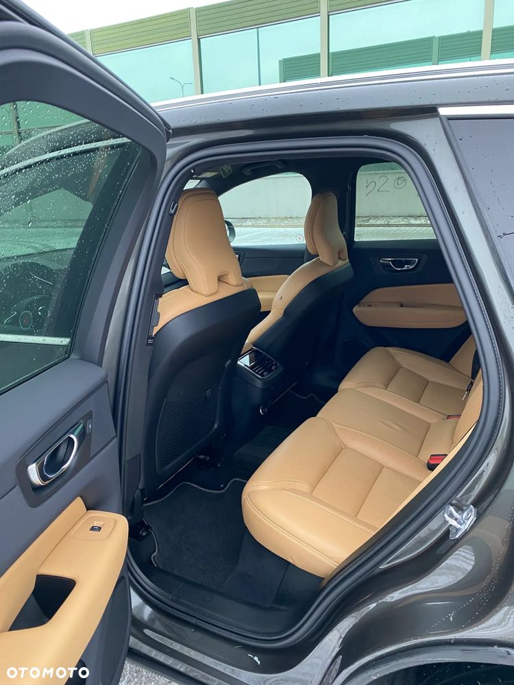 Volvo XC 60 T6 AWD Geartronic Inscription - 11