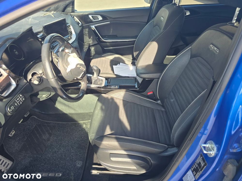 Kia ProCeed 1.5 T-GDI OPF GT LINE - 24