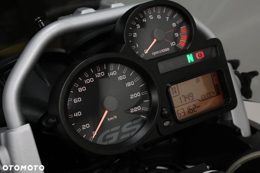 BMW R - 19