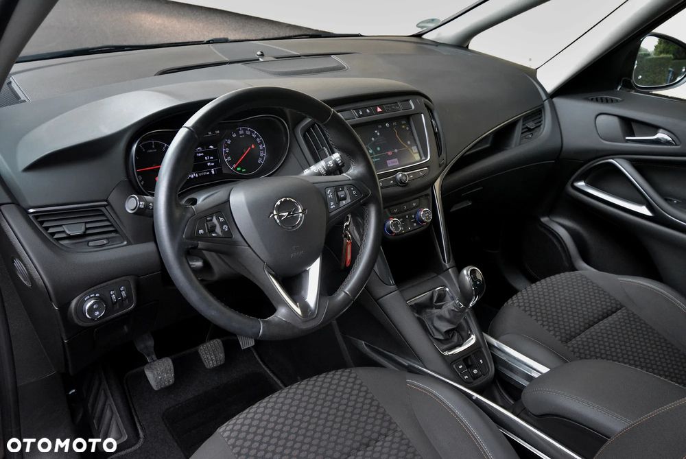 Opel Zafira Tourer 1.4 Turbo Innovation - 14