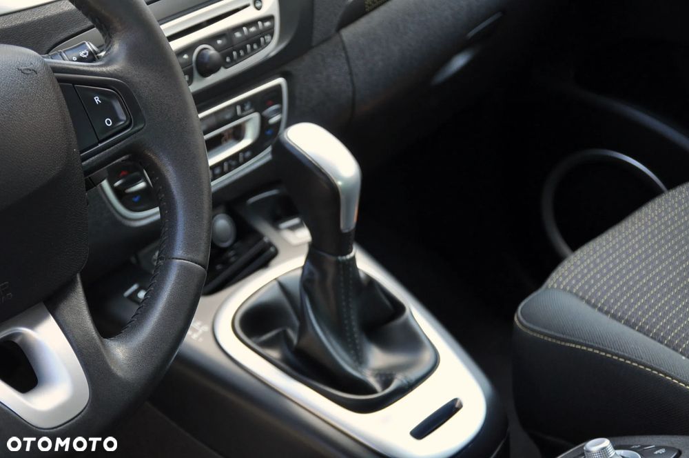 Renault Scenic 2.0 16V 140 CVT Luxe - 22