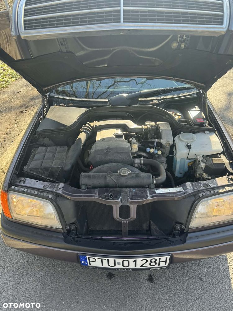 Mercedes-Benz Klasa C 180 Classic - 10