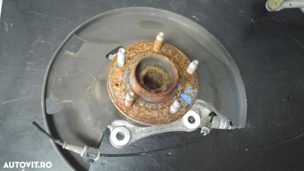 Fuzeta dreapta fata opel astra j sport 13248529rh - 2