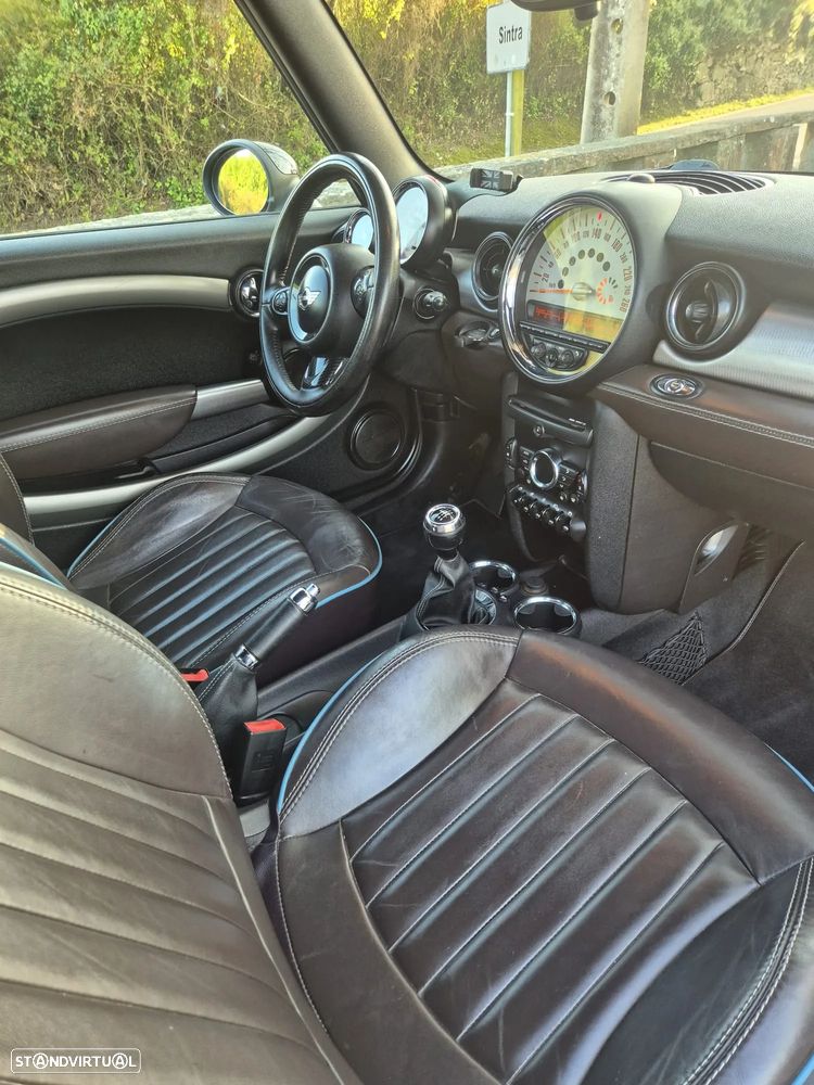 MINI Cabrio Cooper Highgate - 16