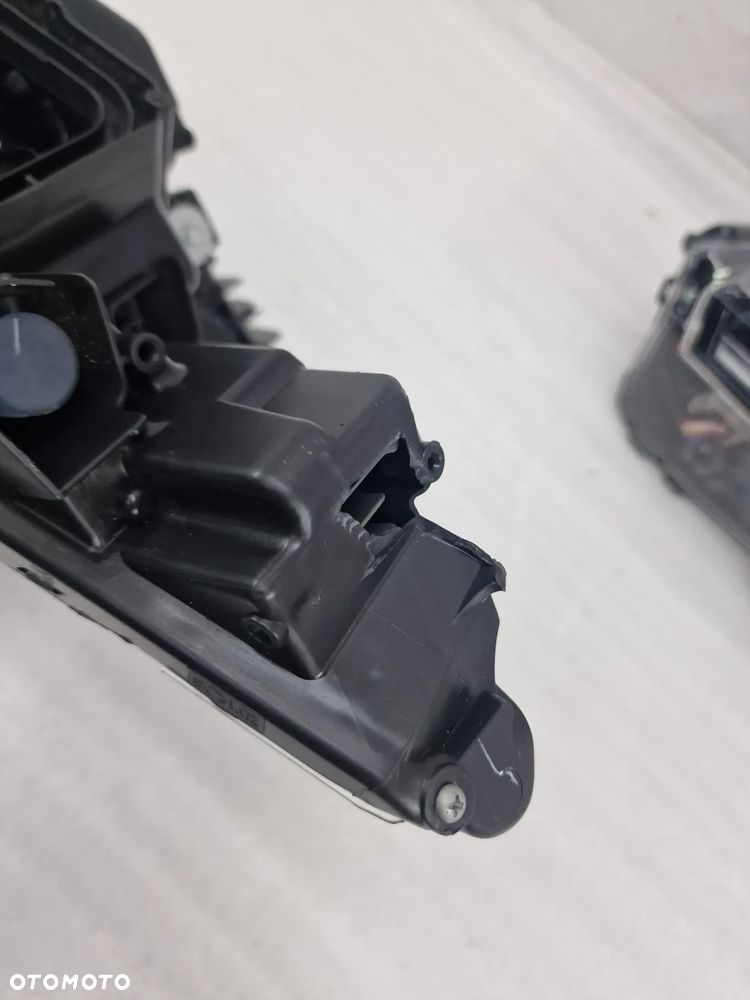 RENAULT ZOE LIFT LEWA / PRAWA LAMPA PRZEDNIA PRZÓD FULL LED PAKIET OŚMIU LAMP , NR 260100279R / 260102384R / 260609388R / 260602157R , NR AUKCJI LA742 - 33