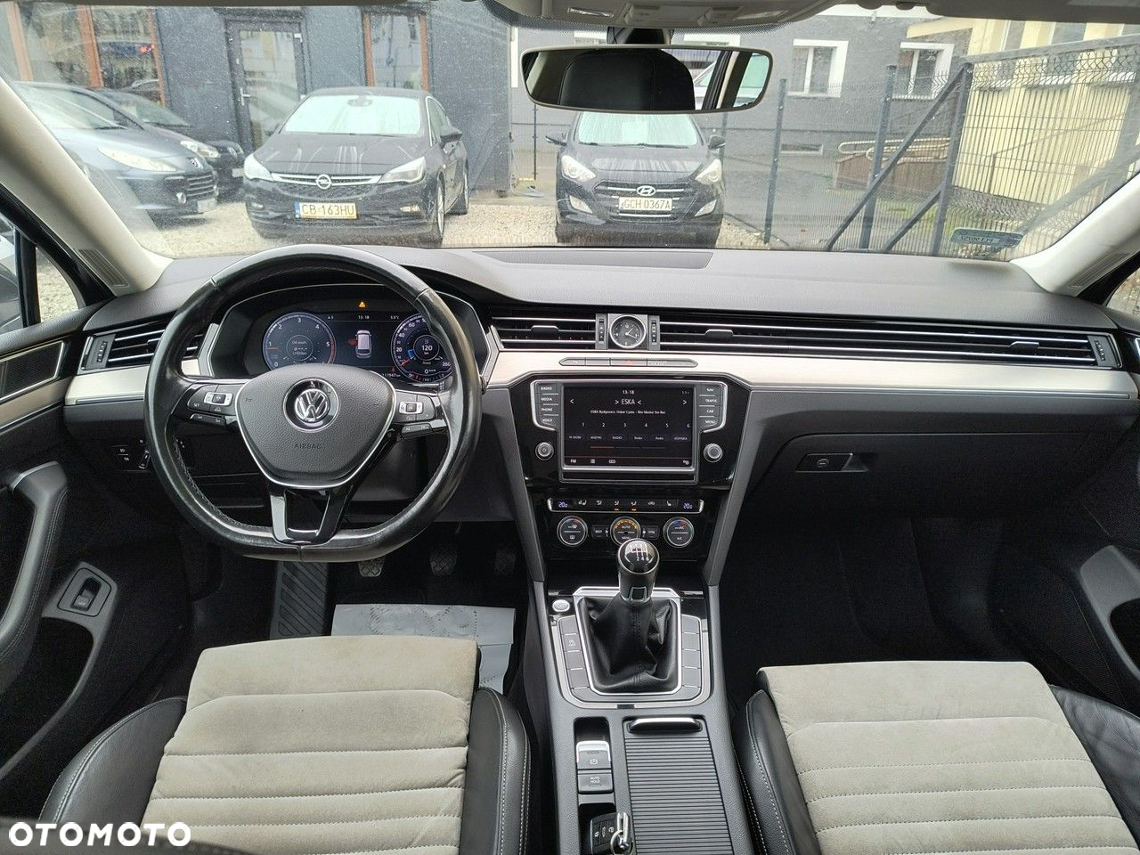 Volkswagen Passat Variant 2.0 TDI (BlueMotion Technology) Comfortline - 14