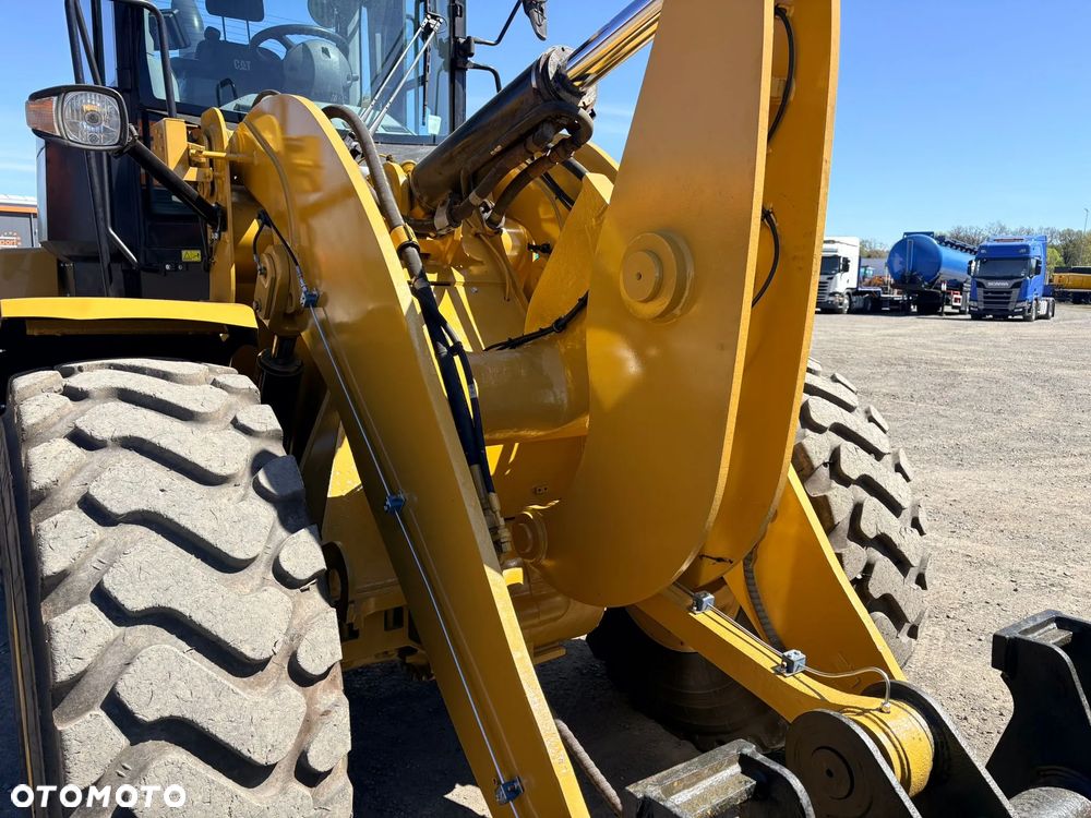 Caterpillar 930M - 20