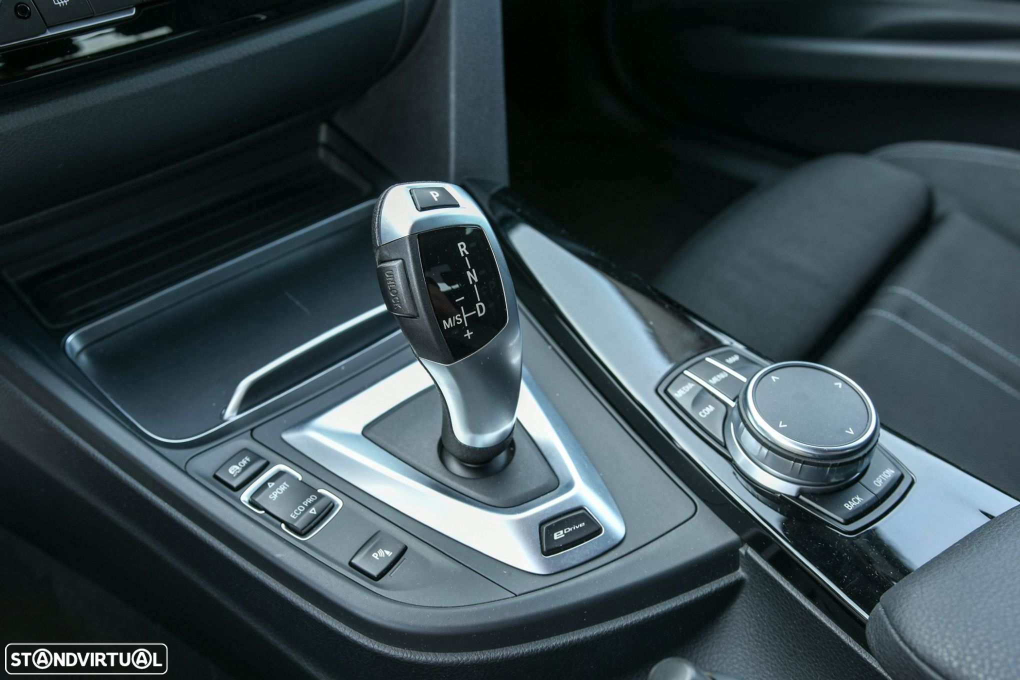 BMW 330 e iPerformance Line Sport - 31