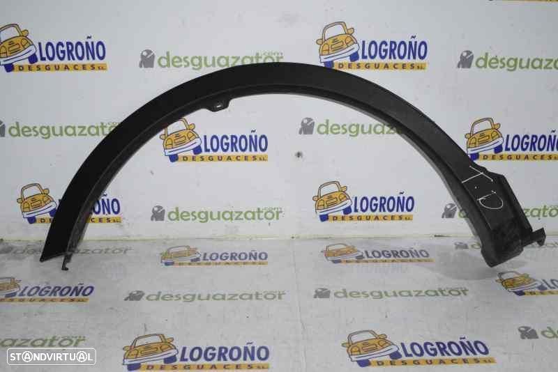 ABA TRASEIRA DIREITA TOYOTA RAV4 A4 - 1