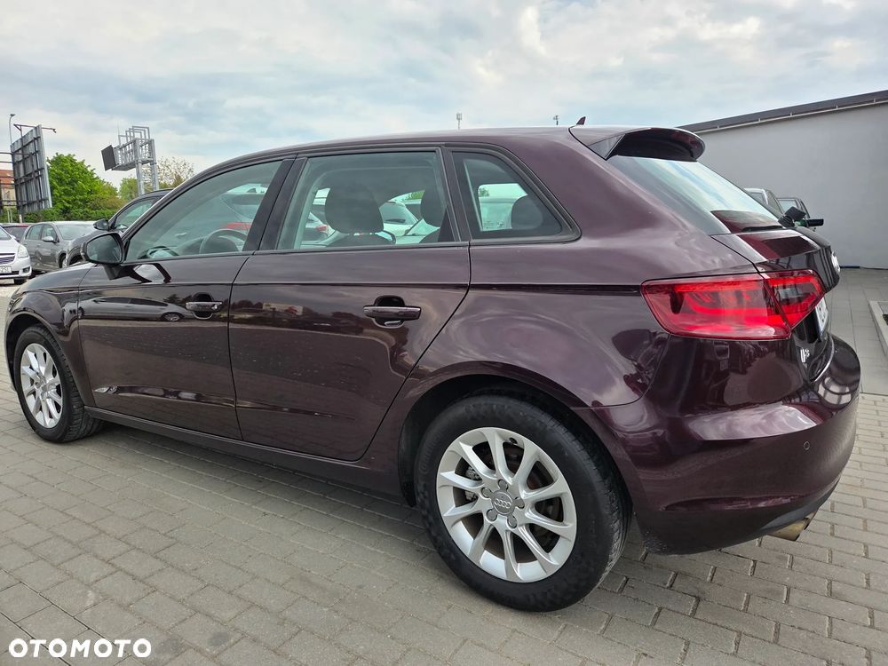 Audi A3 Sportback 2.0 TDI (clean diesel) Attraction - 4