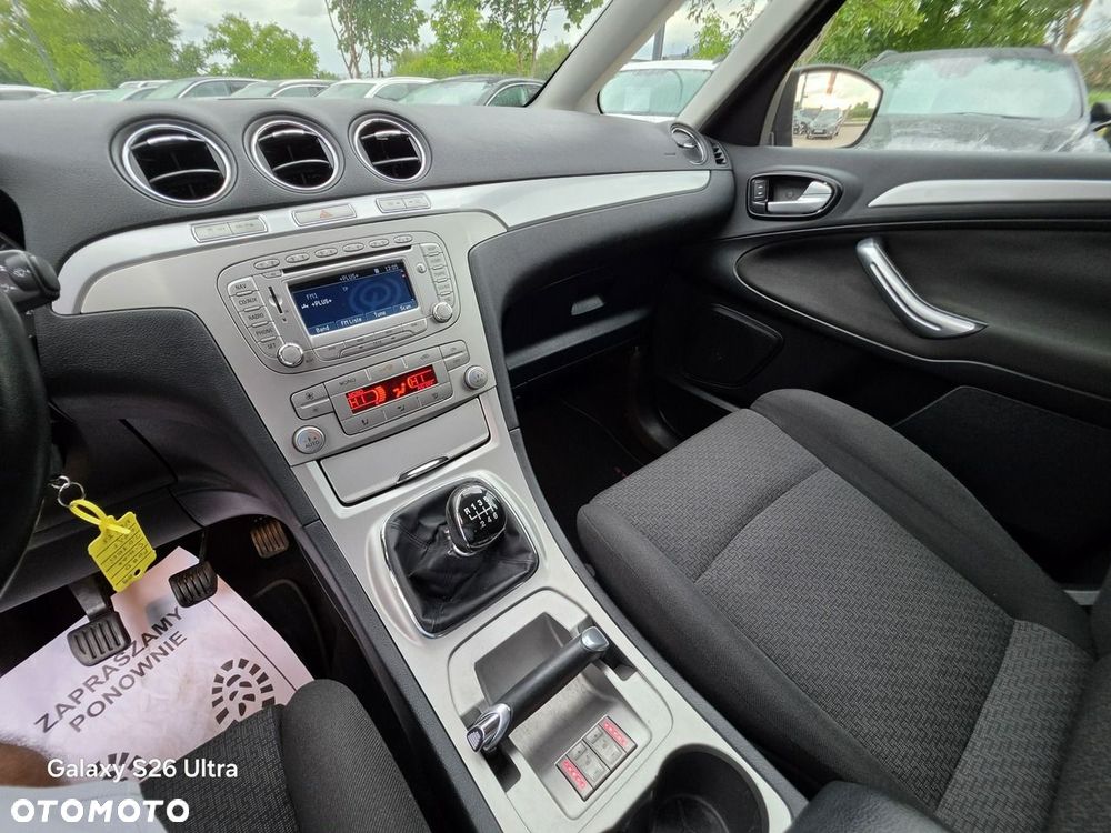 Ford S-Max - 37