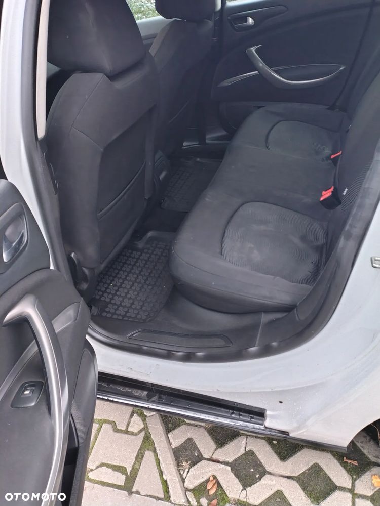 Citroën C5 ver-1-6-hdi-attraction - 6