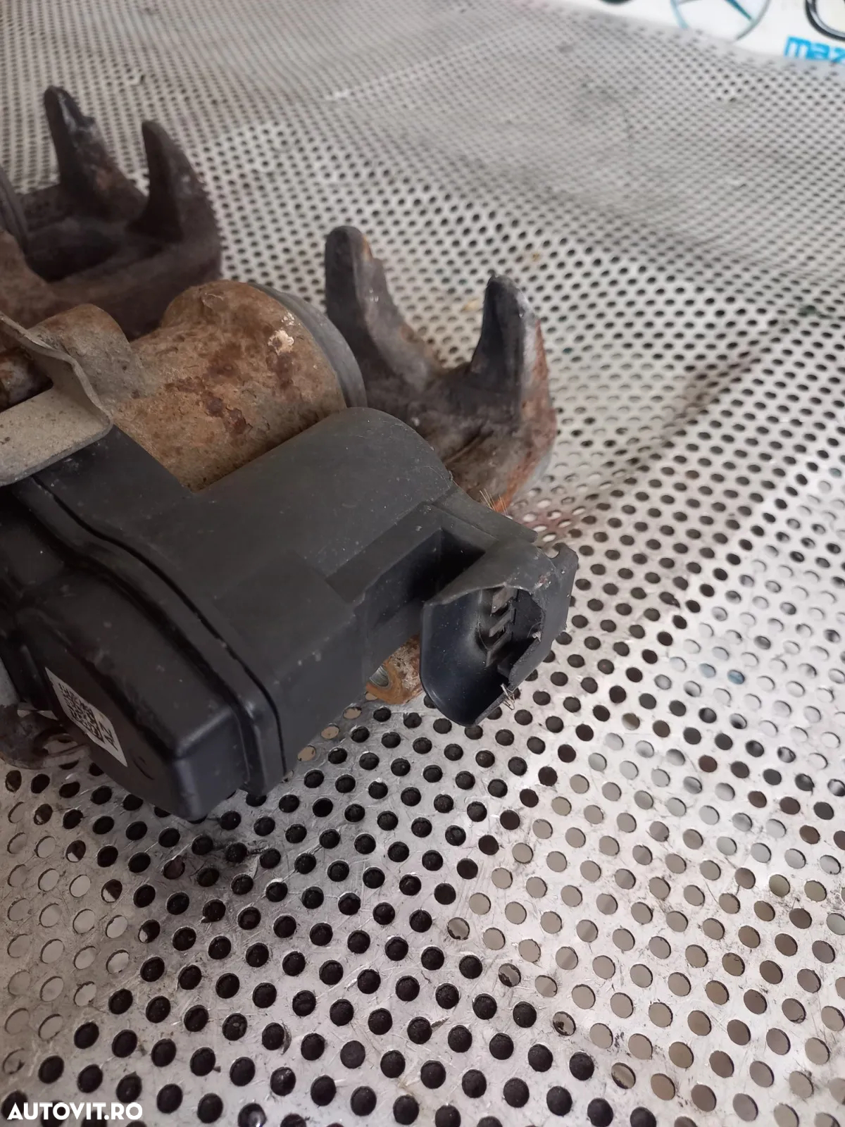 Etrieri Etrier Spate Electric Bmw X3 X4 F25 F26 - Dezmembrez Bmw - Dezmembrari Arad - 2